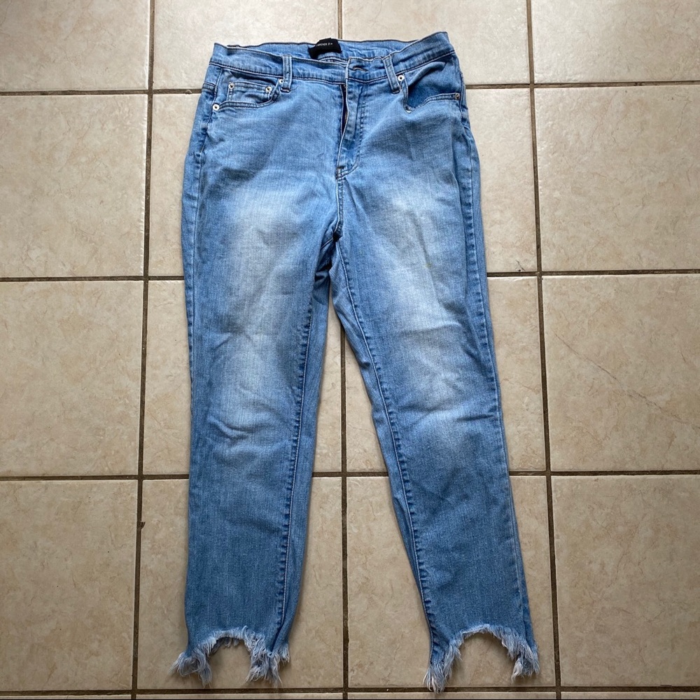 High waisted frayed jeans